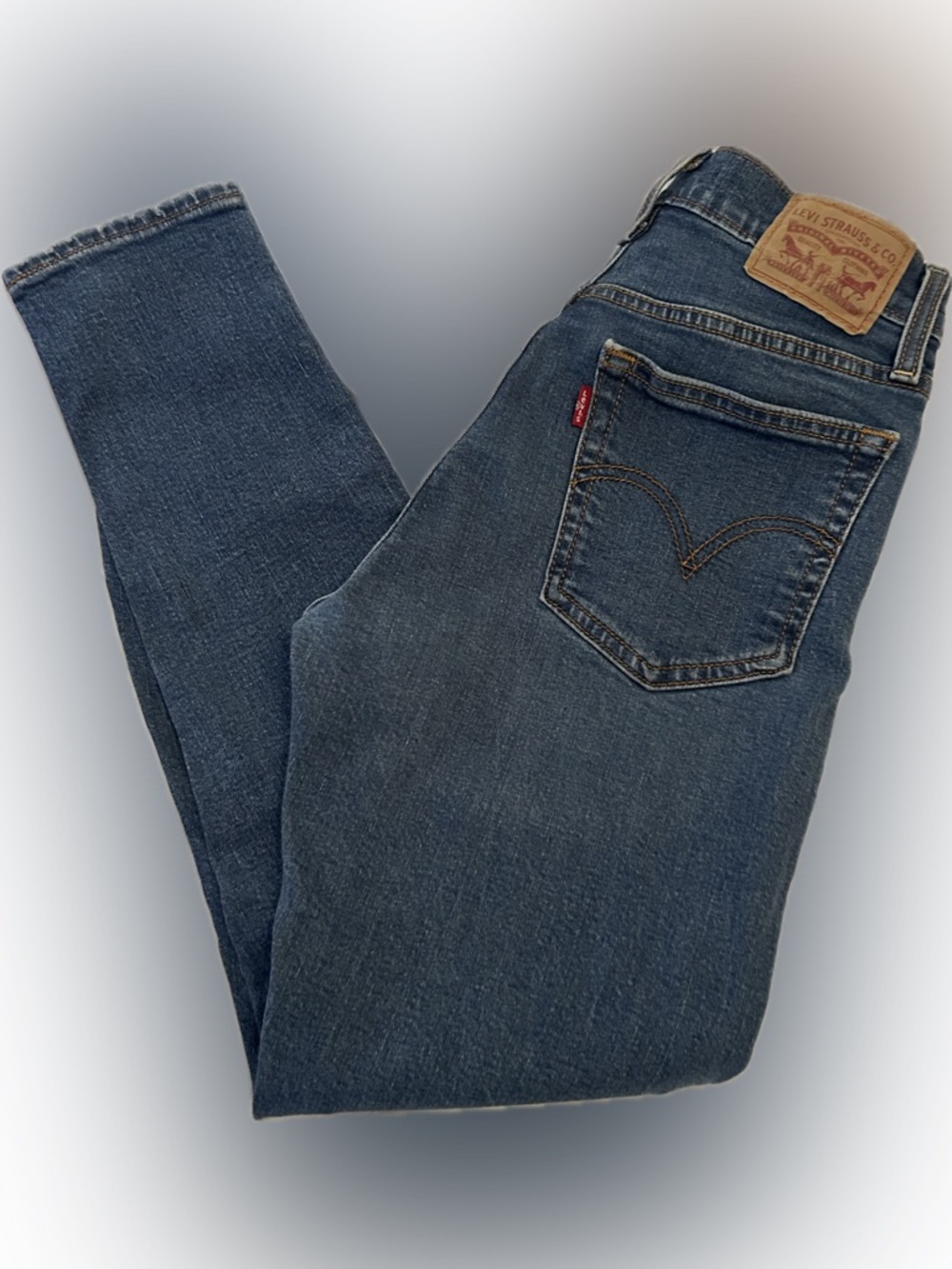 💎 Levi's Wedgie Skinny jeans. Size 26 💎